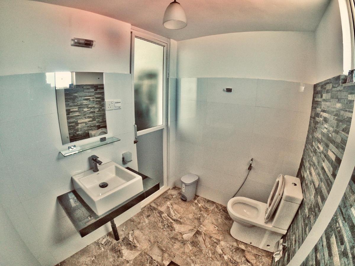 Jungle Bay Resort トリンコマリー エクステリア 写真