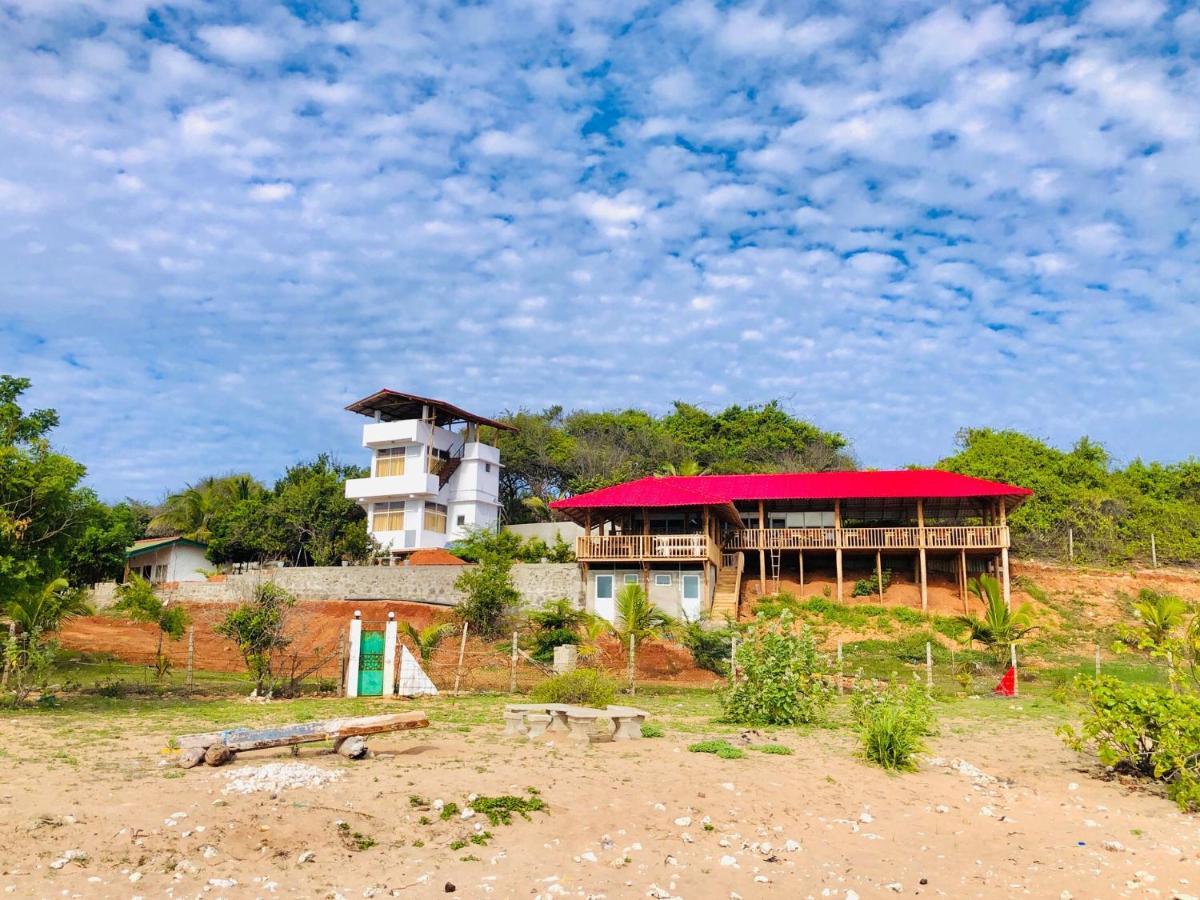 Jungle Bay Resort トリンコマリー エクステリア 写真